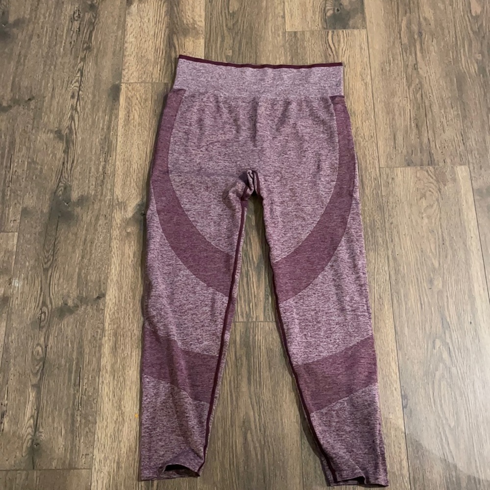Victoria’s Secret PINK seamless leggings